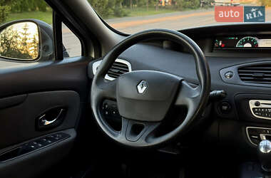 Минивэн Renault Grand Scenic 2012 в 
