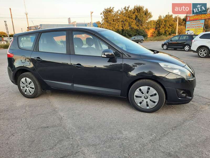 Мінівен Renault Grand Scenic 2011 в Полтаві
