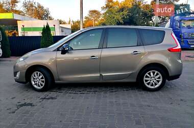 Минивэн Renault Grand Scenic 2011 в 