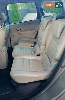 Минивэн Renault Grand Scenic 2011 в 