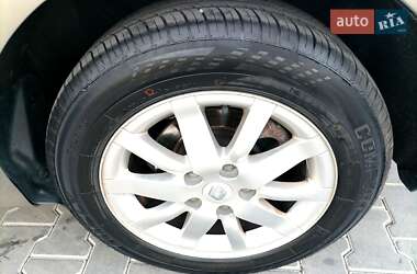 Минивэн Renault Grand Scenic 2011 в 