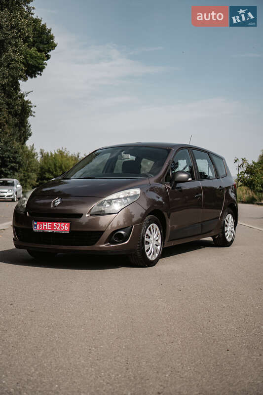 Мінівен Renault Grand Scenic 2010 в Бурштині