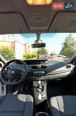 Мінівен Renault Grand Scenic 2010 в 
