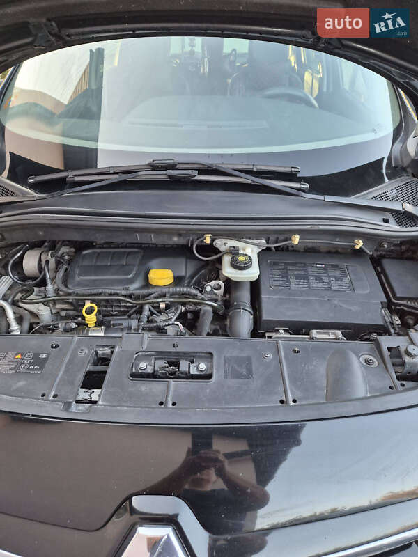 Мінівен Renault Grand Scenic 2015 в Старокостянтинові фото 6 Мінівен Renault Grand Scenic 2015 в Старокостянтинові