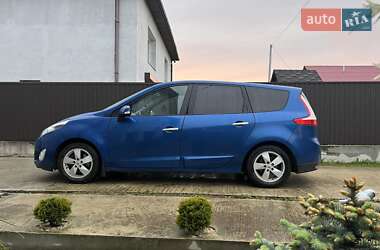 Минивэн Renault Grand Scenic 2010 в 