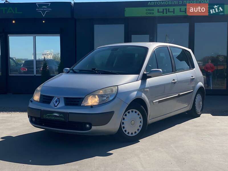 Renault Grand Scenic 2005