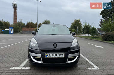 Минивэн Renault Grand Scenic 2010 в 