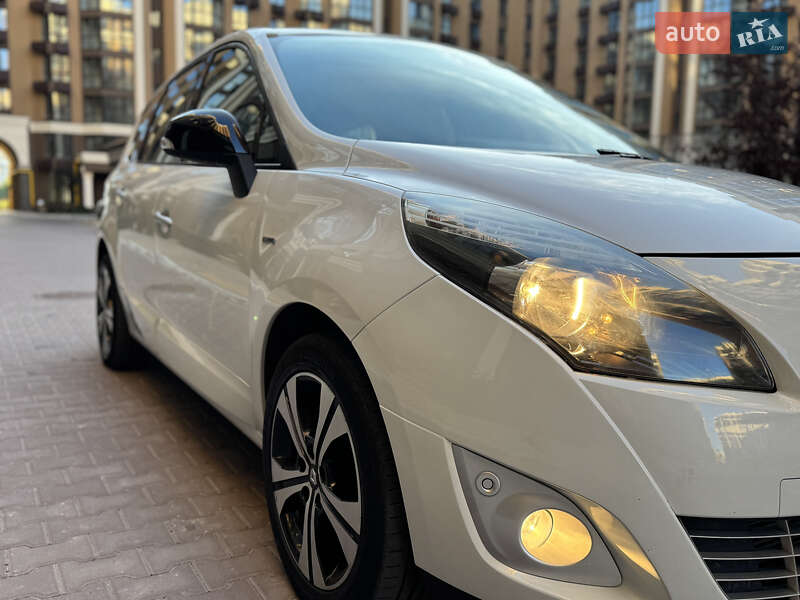 Минивэн Renault Grand Scenic 2011 в Киеве