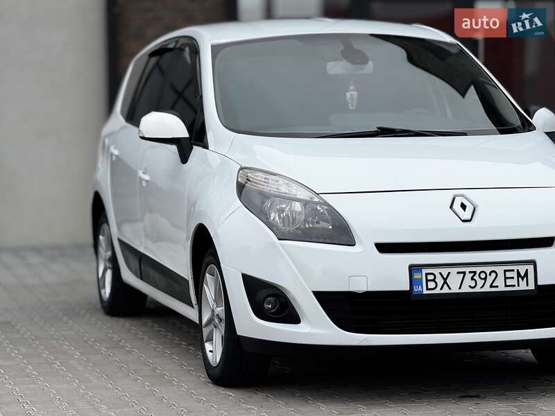 Мінівен Renault Grand Scenic 2009 в Тернополі