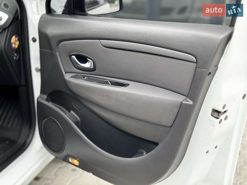 Мінівен Renault Grand Scenic 2009 в Тернополі