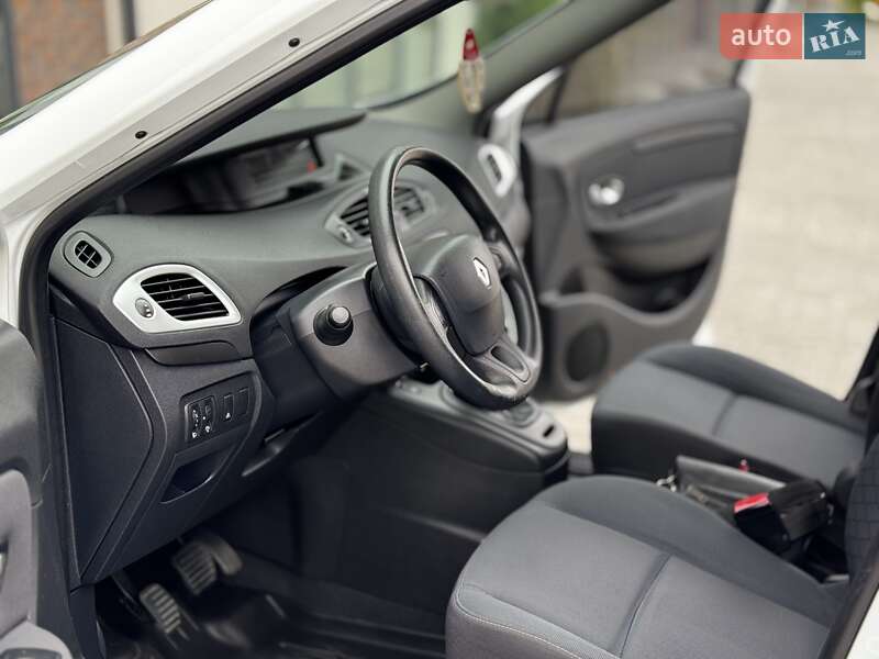 Мінівен Renault Grand Scenic 2009 в Тернополі