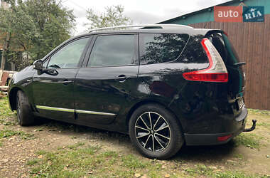 Мінівен Renault Grand Scenic 2013 в  фото 5 Мінівен Renault Grand Scenic 2013 в