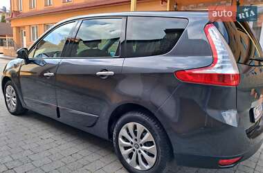 Минивэн Renault Grand Scenic 2010 в 