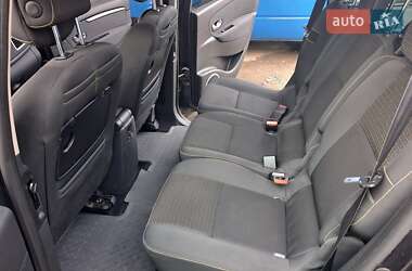 Минивэн Renault Grand Scenic 2010 в 