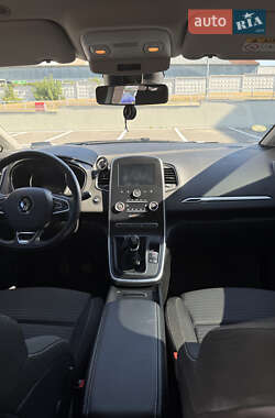 Минивэн Renault Grand Scenic 2017 в 