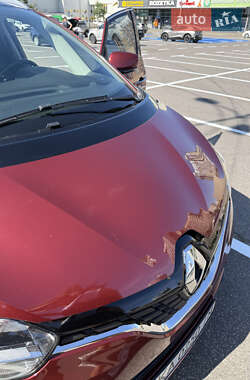 Минивэн Renault Grand Scenic 2017 в 
