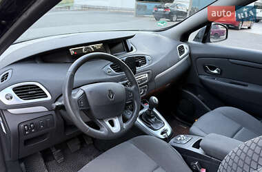 Минивэн Renault Grand Scenic 2010 в 