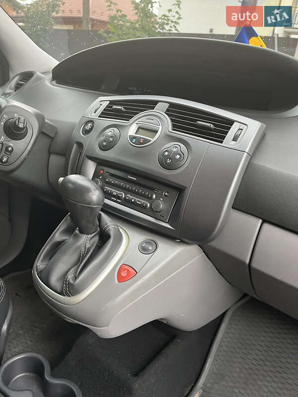 Минивэн Renault Grand Scenic 2004 в Киеве