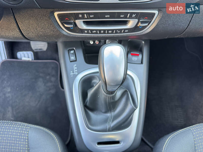 Мінівен Renault Grand Scenic 2010 в Києві фото 26 Мінівен Renault Grand Scenic 2010 в Києві