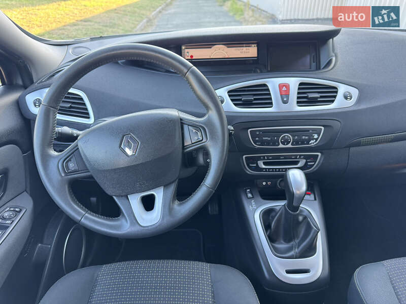 Мінівен Renault Grand Scenic 2010 в Києві фото 31 Мінівен Renault Grand Scenic 2010 в Києві