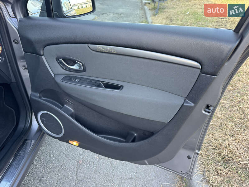Мінівен Renault Grand Scenic 2010 в Києві фото 53 Мінівен Renault Grand Scenic 2010 в Києві