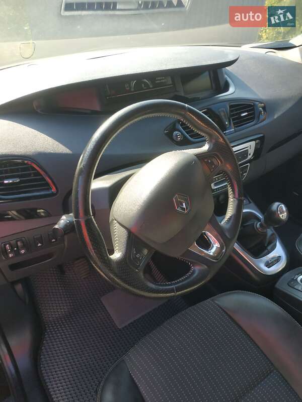 Минивэн Renault Grand Scenic 2013 в Киеве