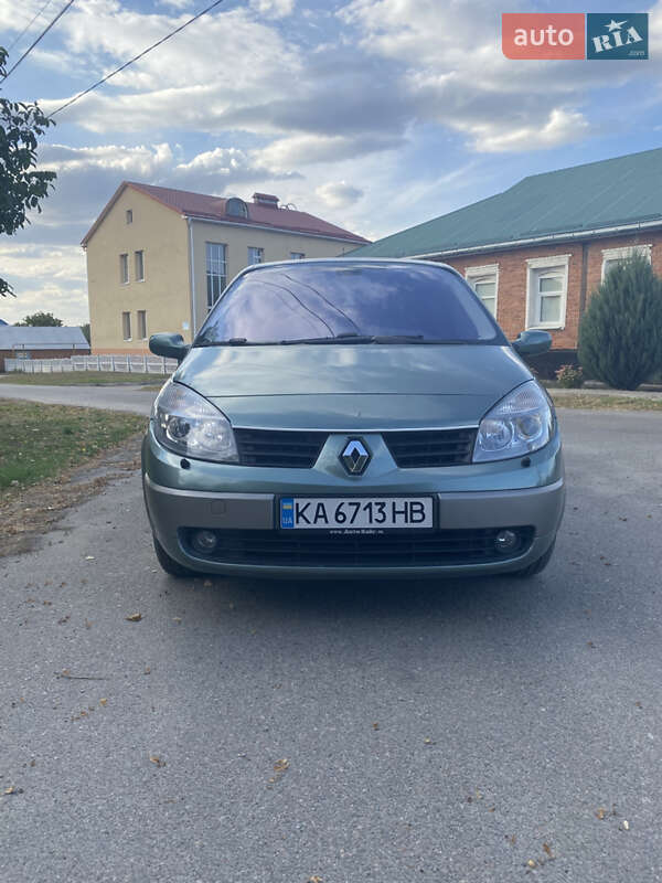 Renault Grand Scenic 2004