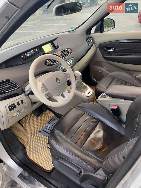 Мінівен Renault Grand Scenic 2011 в Луцьку