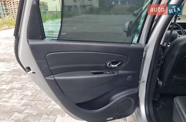 Минивэн Renault Grand Scenic 2012 в 