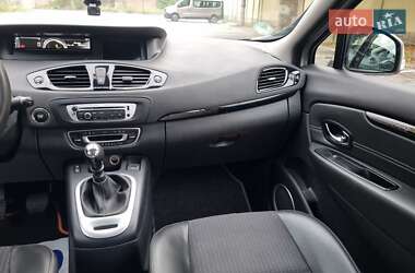 Минивэн Renault Grand Scenic 2012 в 