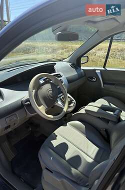 Минивэн Renault Grand Scenic 2004 в 