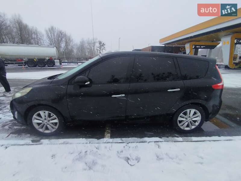Минивэн Renault Grand Scenic 2010 в Киеве
