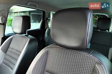 Минивэн Renault Grand Scenic 2015 в 
