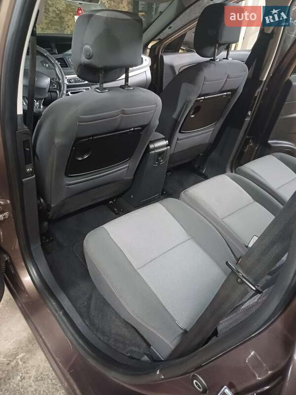 Минивэн Renault Grand Scenic 2013 в Староконстантинове фото 5 Минивэн Renault Grand Scenic 2013 в Староконстантинове