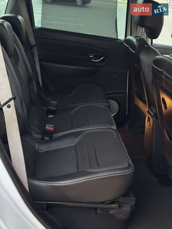 Минивэн Renault Grand Scenic 2015 в Вознесенске