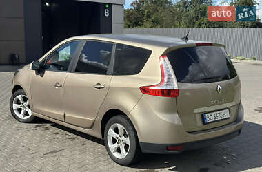 Минивэн Renault Grand Scenic 2014 в 