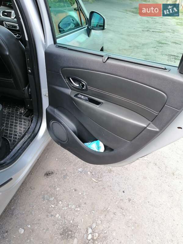 Мінівен Renault Grand Scenic 2014 в Кривому Розі фото 4 Мінівен Renault Grand Scenic 2014 в Кривому Розі