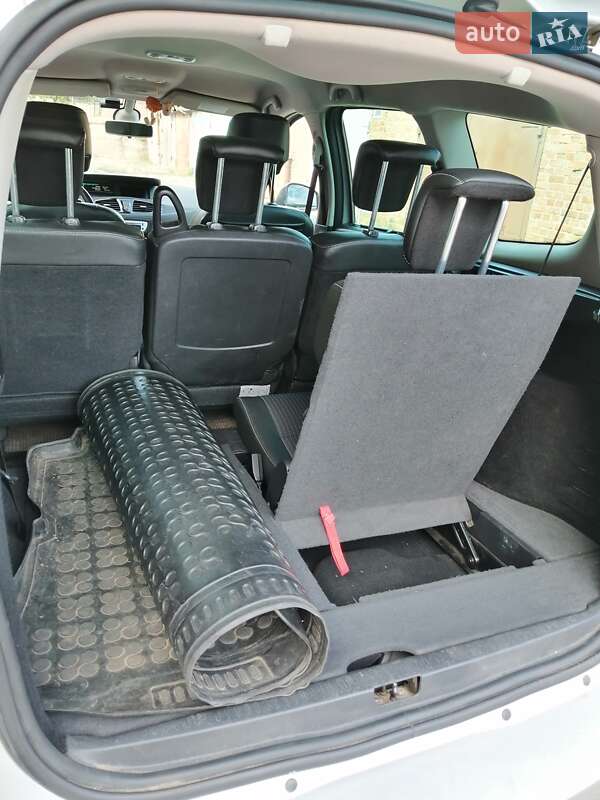 Мінівен Renault Grand Scenic 2014 в Кривому Розі фото 8 Мінівен Renault Grand Scenic 2014 в Кривому Розі