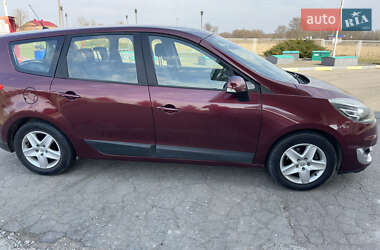 Минивэн Renault Grand Scenic 2012 в 