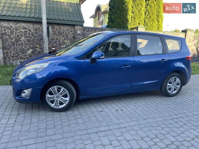Renault Grand Scenic 2011