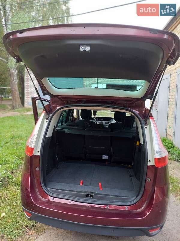 Минивэн Renault Grand Scenic 2015 в Здолбунове