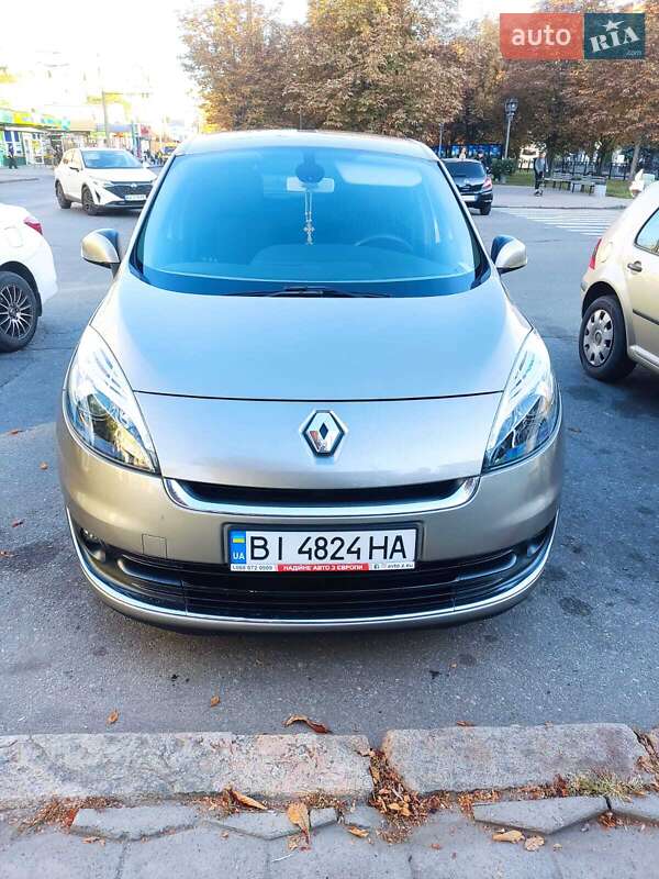 Мінівен Renault Grand Scenic 2012 в Полтаві фото 11 Мінівен Renault Grand Scenic 2012 в Полтаві