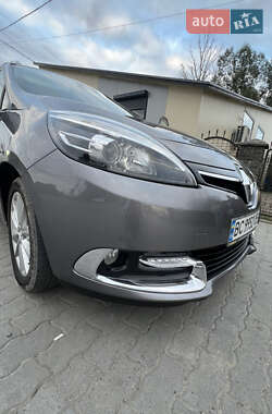 Минивэн Renault Grand Scenic 2013 в 