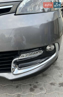 Минивэн Renault Grand Scenic 2013 в 