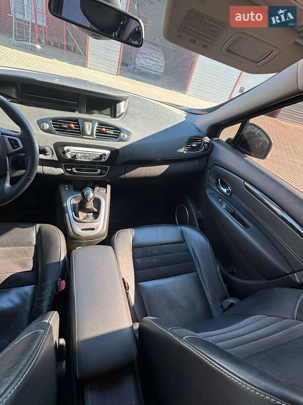 Минивэн Renault Grand Scenic 2012 в Недригайлове