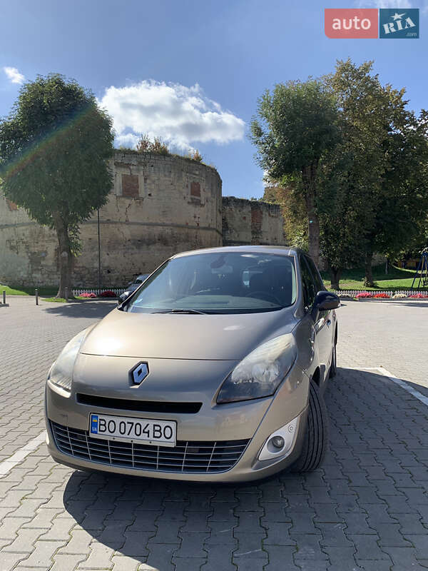 Минивэн Renault Grand Scenic 2011 в Тернополе