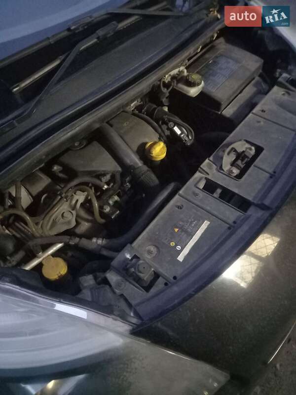 Минивэн Renault Grand Scenic 2010 в Сумах