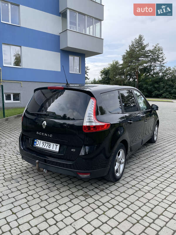 Минивэн Renault Grand Scenic 2012 в Новояворовске