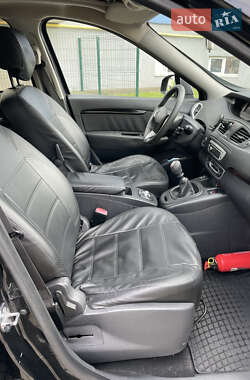 Минивэн Renault Grand Scenic 2012 в 