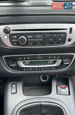 Минивэн Renault Grand Scenic 2012 в 